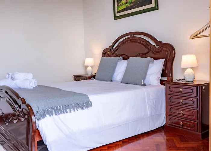 Solar Do Pico 公寓 *