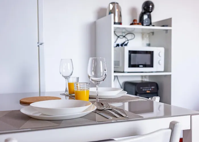 Solar Do Pico Apartment *