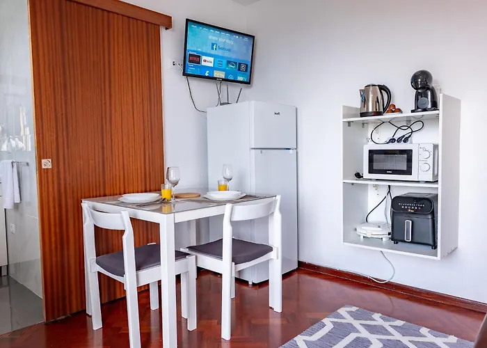 Solar Do Pico Apartment